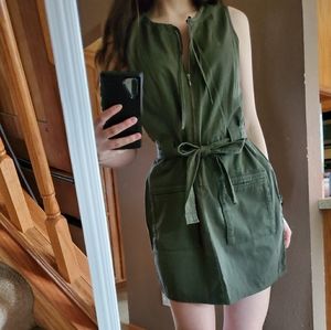 💥2 FOR $50💥GAP Paperbag Waist, Front Zip, Olive